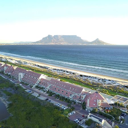 Dolphin Beach Hotel Self Catering Apartments Bloubergstrand Exteriör bild